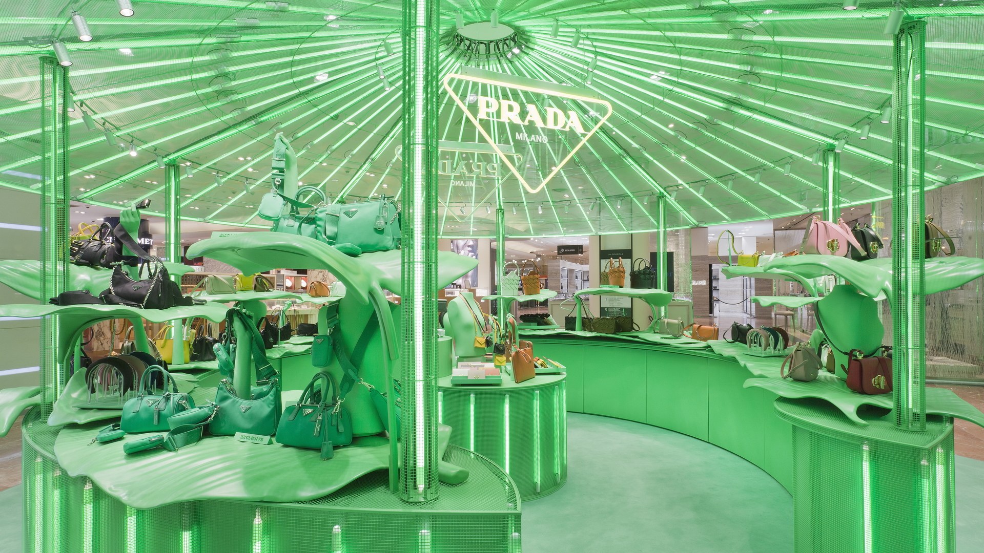 Prada takes shopping experience to the next level | Byzance
